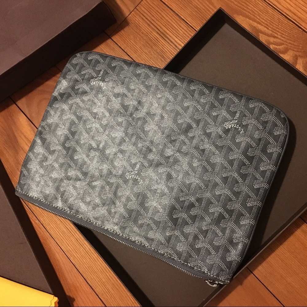 Last chance! A4 size clutch